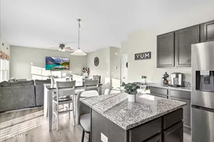 634 Virginia St, Elburn, IL 60119 - Photo 11