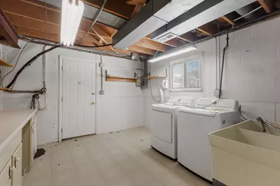 1042 W Central Road, Mount Prospect, IL 60056 - Photo 15