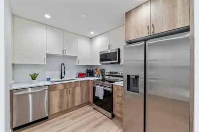 7109 N Western Avenue #2N, Chicago, IL 60645 - Photo 9