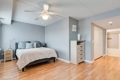 [Address not provided], Lyons, IL 60534 - Photo 17