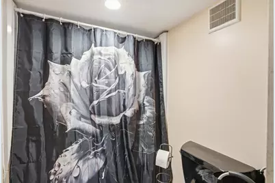 314 Washington Street, Davenport, IA 52802 - Photo 17