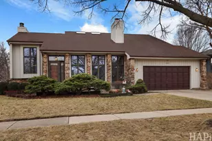 1221 Golf View Dr, Woodridge, IL 60517 - Photo 41