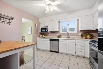 102 Nottingham Chase, Normal, IL 61761 - Photo 3