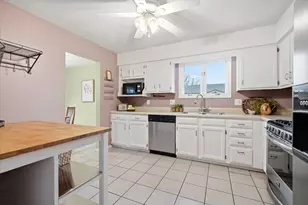 102 Nottingham Chase, Normal, IL 61761 - Photo 3