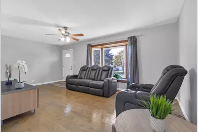 403 Arrowhead Trail, Carol Stream, IL 60188 - Photo 13