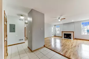 2032 W Division St, Chicago, IL 60622 - Photo 7