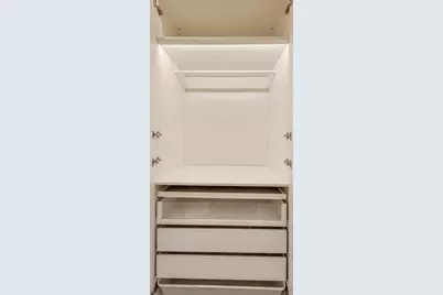 [Address not provided], Chicago, IL 60613 - Photo 17