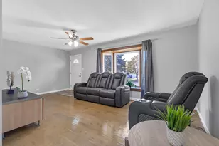 403 Arrowhead Trail, Carol Stream, IL 60188 - Photo 13