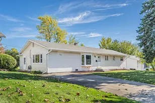 403 Arrowhead Trail, Carol Stream, IL 60188 - Photo 1