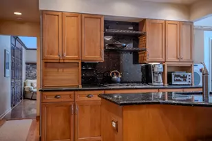 3810 Russett Ln, Northbrook, IL 60062 - Photo 13