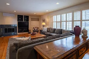 3810 Russett Ln, Northbrook, IL 60062 - Photo 5