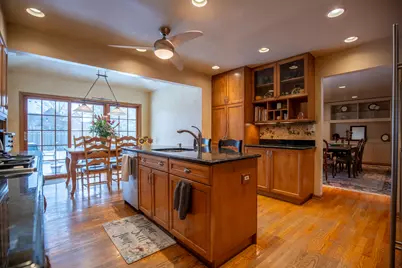 3810 Russett Lane, Northbrook, IL 60062 - Photo 3