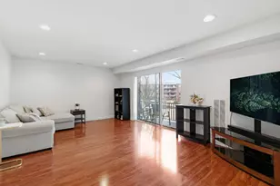 263 S Clubhouse Dr, Palatine, IL 60067 - Photo 3