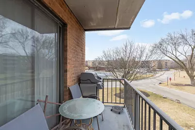 263 S Clubhouse Drive #205, Palatine, IL 60067 - Photo 5