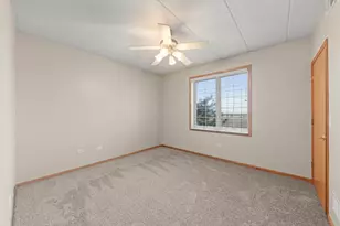 7912 Trinity Cir, Tinley Park, IL 60487 - Photo 11