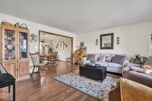 5406 20th Ave Ct, Moline, IL 61265 - Photo 7