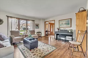 5406 20th Ave Ct, Moline, IL 61265 - Photo 5