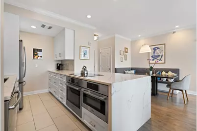 435 W Erie Street #2104, Chicago, IL 60654 - Photo 7