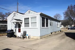 831 Douglas St, Morris, IL 60450 - Photo 13