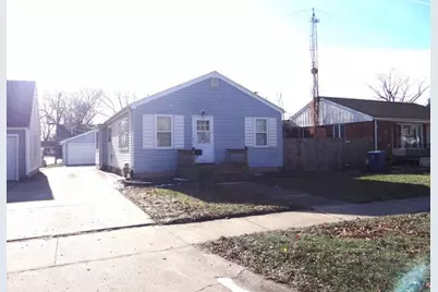 831 Douglas Street, Morris, IL 60450 - Photo 1