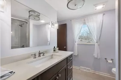 911 E Burr Oak Drive, Arlington Heights, IL 60004 - Photo 11