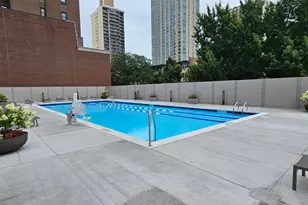 555 W Cornelia Ave, Chicago, IL 60657 - Photo 19