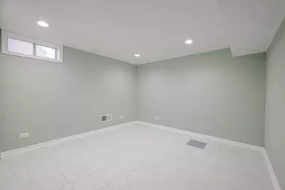 7501 East Prairie Road, Skokie, IL 60076 - Photo 29