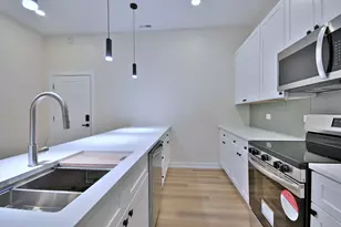 7518 Madison St, Forest Park, IL 60130 - Photo 9