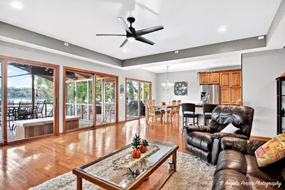 5012 W Lake Shore Drive, Wonder Lake, IL 60097 - Photo 7