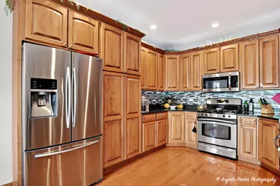 5012 W Lake Shore Drive, Wonder Lake, IL 60097 - Photo 15