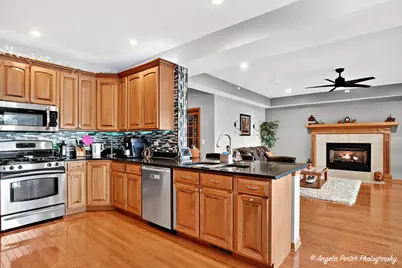 5012 W Lake Shore Drive, Wonder Lake, IL 60097 - Photo 13