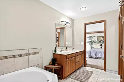 5012 W Lake Shore Drive, Wonder Lake, IL 60097 - Photo 39