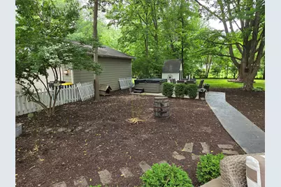 907 W Hovey Avenue, Normal, IL 61761 - Photo 65