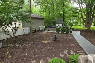 907 W Hovey Ave, Normal, IL 61761 - Photo 65