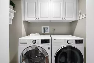 212 Woodstock Ave, Clarendon Hills, IL 60514 - Photo 23