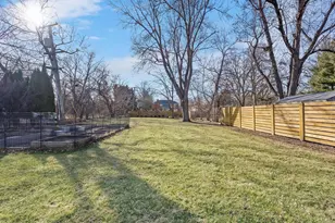 212 Woodstock Ave, Clarendon Hills, IL 60514 - Photo 31