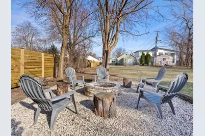 212 Woodstock Avenue, Clarendon Hills, IL 60514 - Photo 29