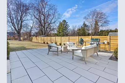 212 Woodstock Avenue, Clarendon Hills, IL 60514 - Photo 25