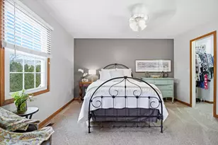 2731 Arrowhead Dr, Bloomington, IL 61704 - Photo 13