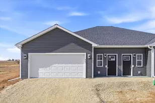 511 S Preston St, Cortland, IL 60112 - Photo 1