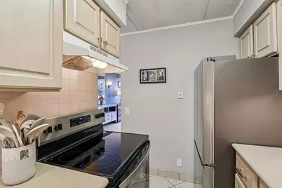 1301 N Western Avenue #307, Lake Forest, IL 60045 - Photo 15