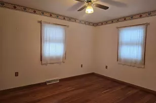 239 Rogers Rd, Carthage, IL 62321 - Photo 13