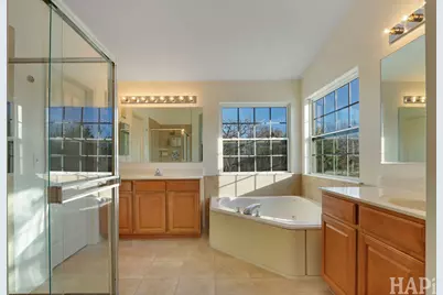 1385 Caribou Lane, Hoffman Estates, IL 60192 - Photo 19