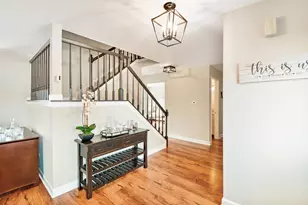 1281 Old Timber Ct, Hoffman Estates, IL 60192 - Photo 3