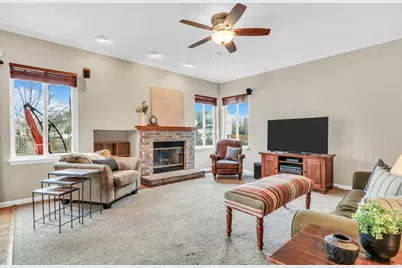 7817 Cascade Way, Gurnee, IL 60031 - Photo 19