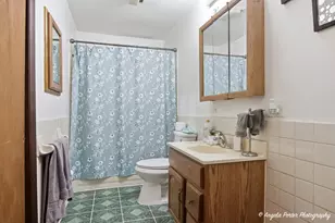 1201 Meadowbrook Dr, Round Lake Beach, IL 60073 - Photo 9