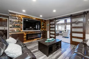 10 Matts Rd, Fox Lake, IL 60020 - Photo 11