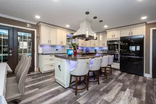 10 Matts Rd, Fox Lake, IL 60020 - Photo 5