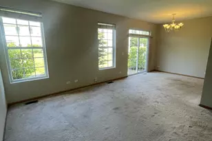 160 Concord Dr S, Oswego, IL 60543 - Photo 7