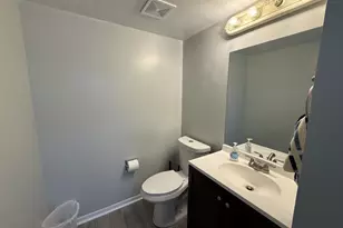 1172 Hill Crest Dr, Carol Stream, IL 60188 - Photo 7